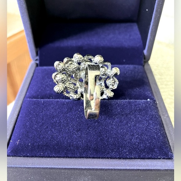 Women’s gorgeous Ring, size is adjustable, from 7-9. Silver plated, round cubic - Picture 8 of 15